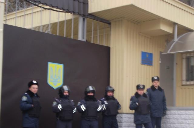 Один из задержанных вместе со студентами Карпенко-Карого объявил сухую голодовку (ФОТО)
