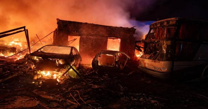 Дрони РФ атакували об&rsquo;єкти морської інфраструктури на Одещині. Фото: ДСНС