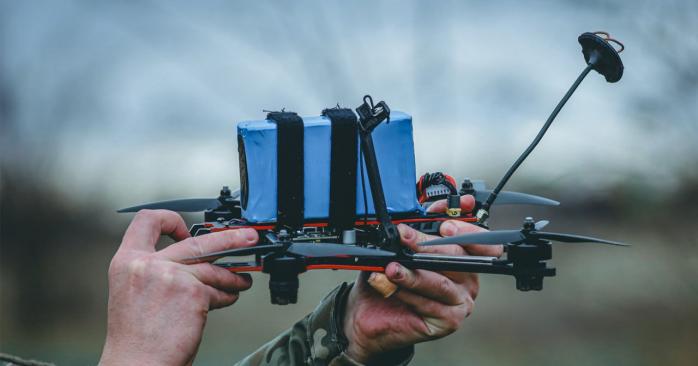 Перший військовий транш Україні з кредиту ЄС витратять на виробництво дронів. Фото: 