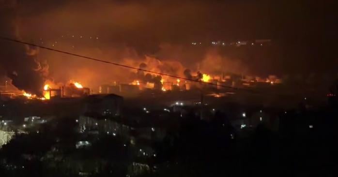 Беспилотники атаковали порт и НПЗ в российском Туапсе. Фото: 