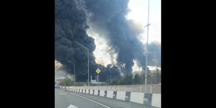 Последствия поражения НПЗ в Туапсе, фото: социальные сети