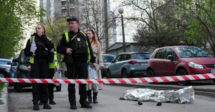 Поліцейським, які тікали від терориста в Києві, обрали запобіжний захід. Фото: 