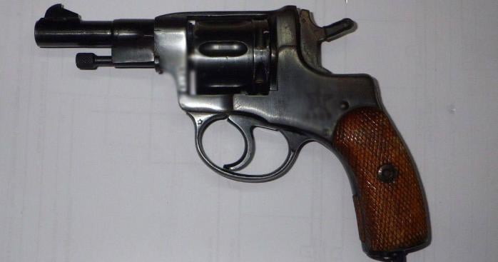 В Киеве водитель устроил стрельбу по пешеходу, є раненый. Фото: 