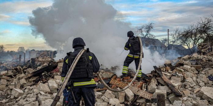 Последствия российского удара в Сумской области, фото: ГСЧС