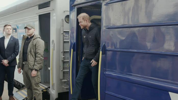 Принц Гарри прибыл в Киев, фото: &laquo;Укрзализныця&raquo;