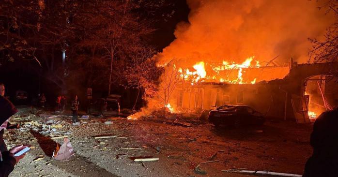 Російські дрони вдарили по житлових кварталах Одеси. Фото: МВА