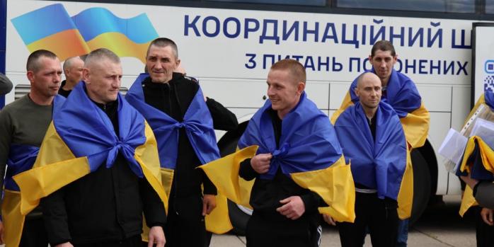 Во время обмена пленными 24 апреля, фото: КШППВ