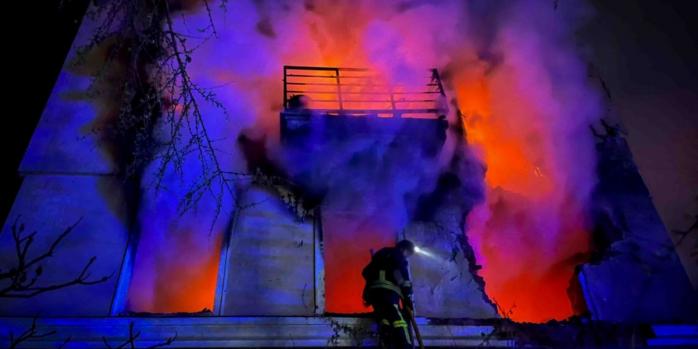 Последствия ночной российской атаки в Сумской области, фото: ГСЧС