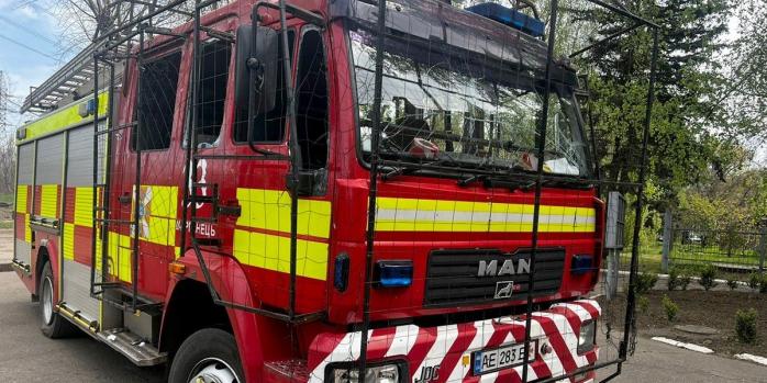 Наслідки російських ударів у Марганці, фото: ДСНС