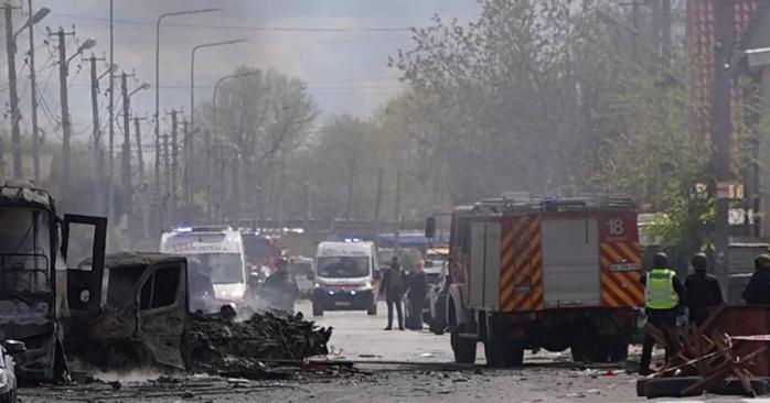 Російський дрон вдарив по Дніпру, є загиблий та поранені. Фото: 