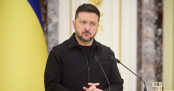 Владимир Зеленский поручил переговорщикам выяснить в США детали российского предложения о прекращении огня. Фото: 