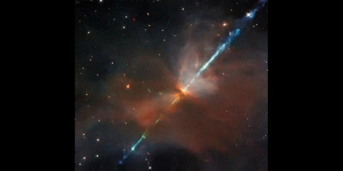 Объект HH 111, фото: ESA/Hubble & NASA, B. Nisini