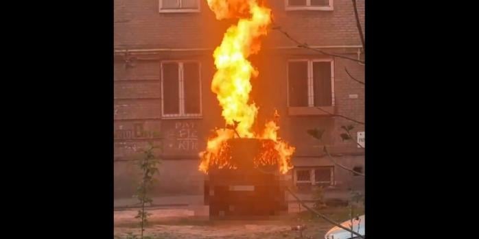 Наслідки російської атаки на Запоріжжя, фото: Запорізька ОВА