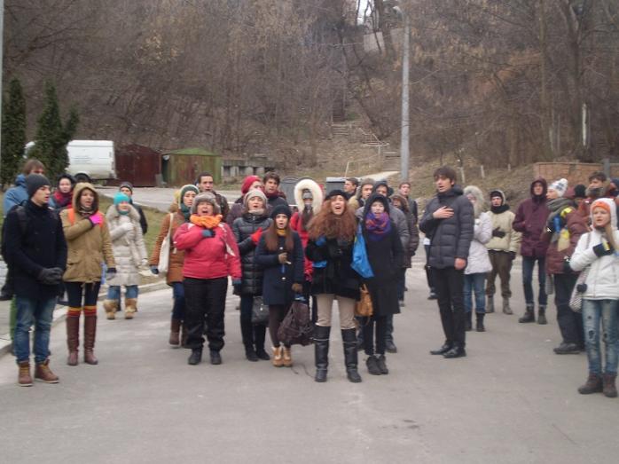 Дніпровський суд обиратиме запобіжний захід для студентів Карпенка-Карого, затриманих на Подолі