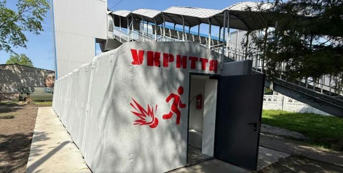 &laquo;Укрзалізниця&raquo; розгортає мобільні укриття, скріншот відео