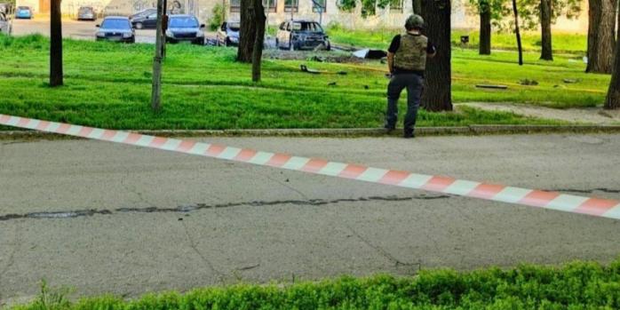 У Соборному районі міста Дніпра 7 травня вибухнув автомобіль, фото: поліція Дніпропетровщини