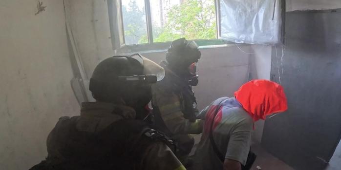 Наслідки удару російського дрона у Дружківці, фото: ДСНС