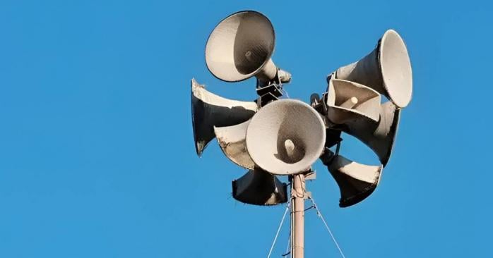 Системи оповіщення будуть використовувати для оголошень хвилини мовчання. Фото: Свириденко