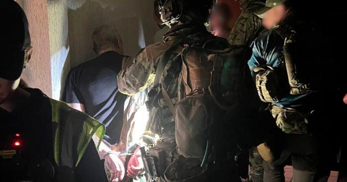 Водитель устроил стрельбу в Киеве во время дорожного конфликта и ранил оппонента. Фото: