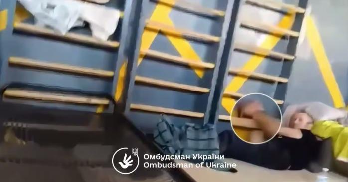 Пытки в Ужгородском ТЦК. Скриншот с видео