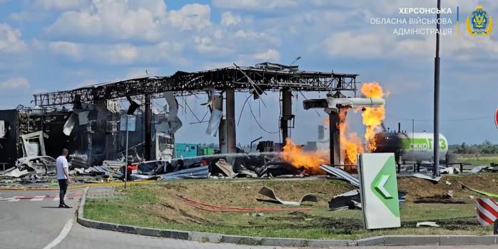 Наслідки удару російського дрона по АЗС, скріншот відео