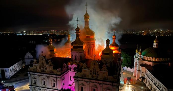 Последствия обстрелов. Фото: ГСЧС