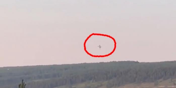 Падіння російського бомбардувальника Ту-22-М3, скріншот відео