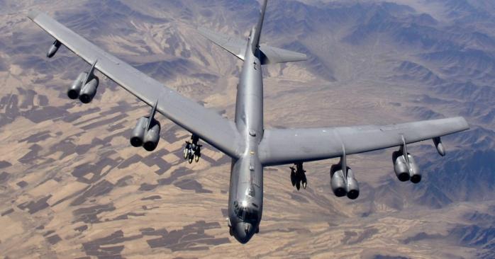 Последствия падения бомбардировщика B-52 в США, фото: Master Sgt. Lance Cheung (US Air Force)