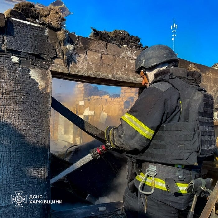 Наслідки російської атаки на Харківщині, фото: ДСНС