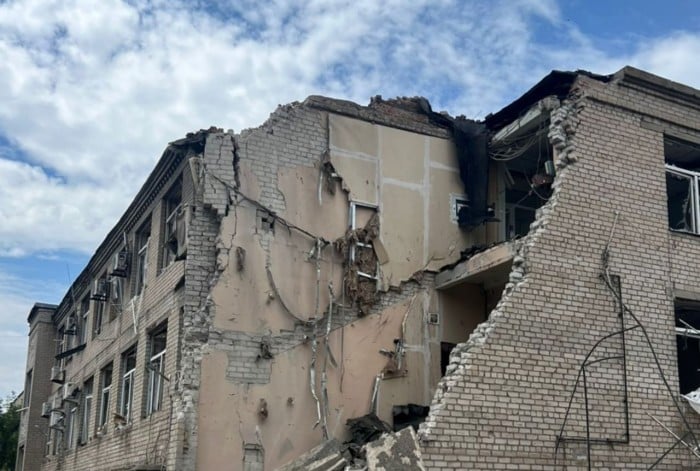 Наслідки російського авіаудару по Дружківці, фото: Донецька обласна прокуратура