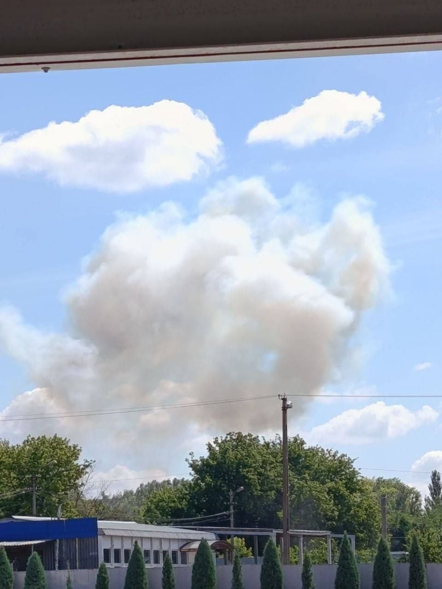 Війська РФ вдарили ракетою по підприємству у Дніпрі. Фото: соцмережі