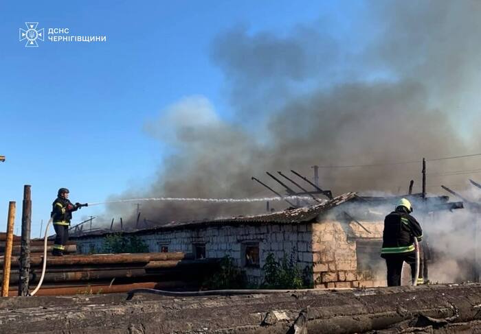 Наслідки російських атак на Чернігівщині, фото: Чернігівська ОВА