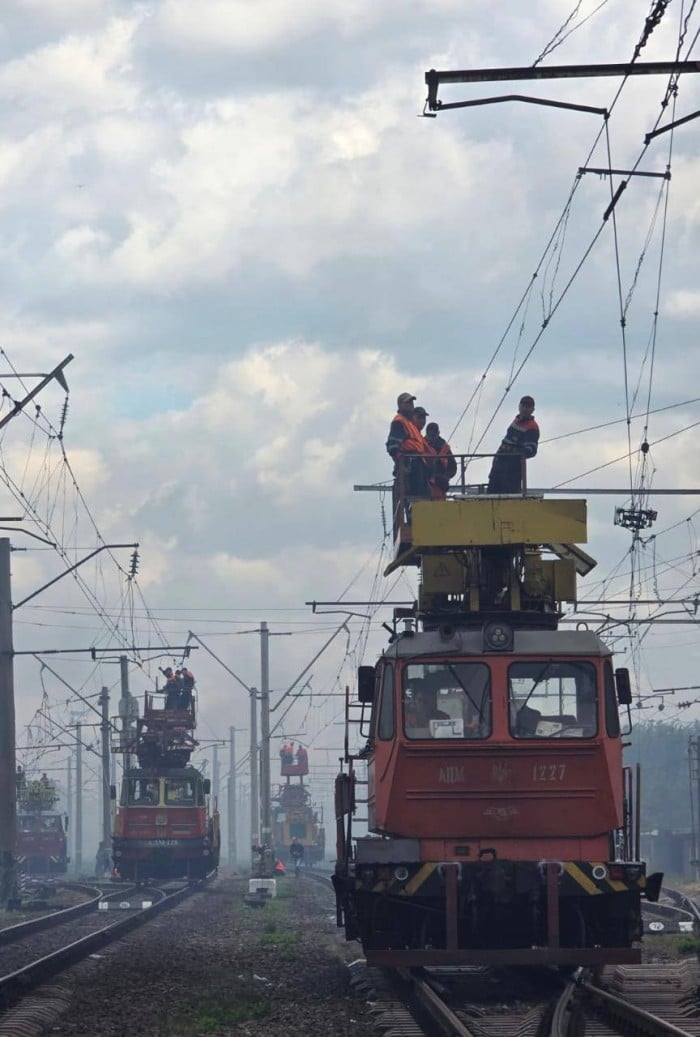 Росіяни знову атакували залізничну інфраструктуру, фото: Олексій Кулеба