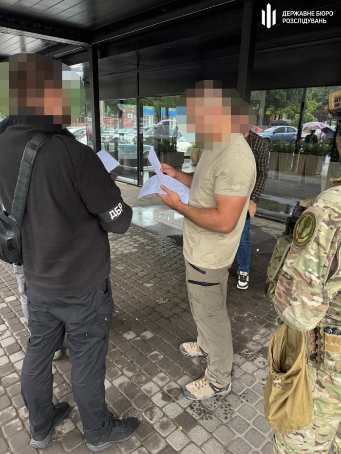 Працівники ДБР повідомили про підозру військовому, якому інкримінують побиття двох військовослужбовців, фото: ДБР