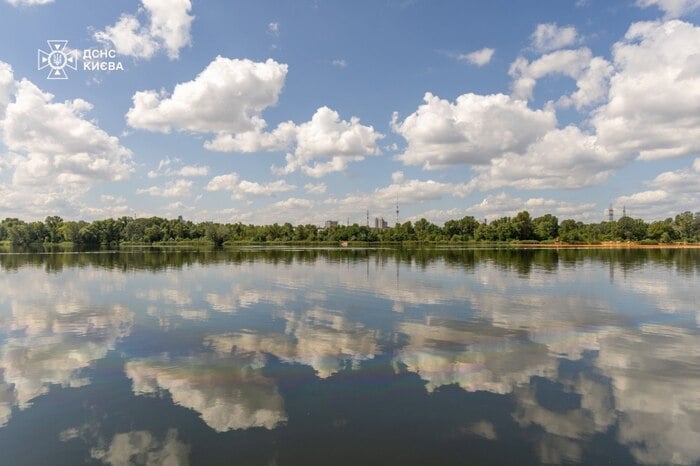 Очищення озера Кирилівського завершене, фото: ДСНС