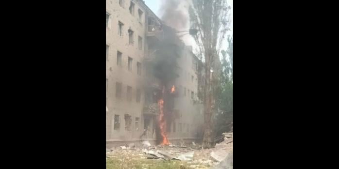 Наслідки російського обстрілу Слов’янська, фото: Донецька ОВА
