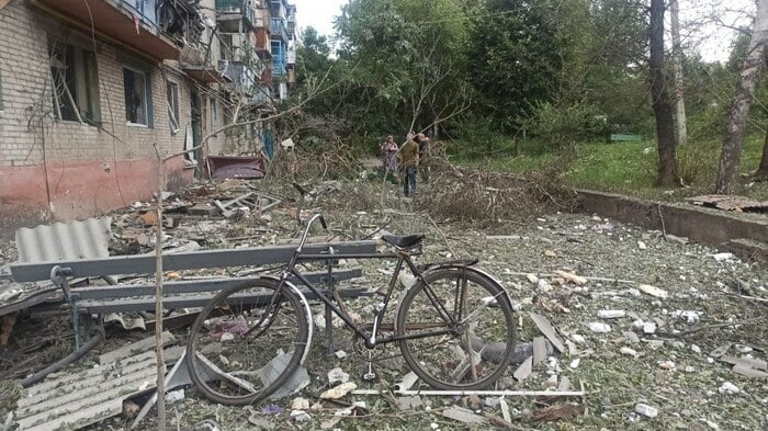 Наслідки російської атаки по Слов’янську, фото: Донецька ОВА