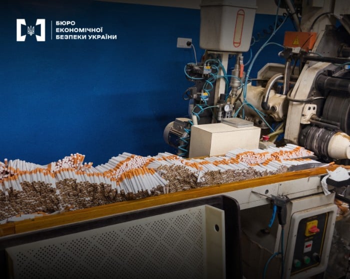 БЕБ ліквідувало дві підпільні тютюнові фабрики, фото: Бюро економічної безпеки
