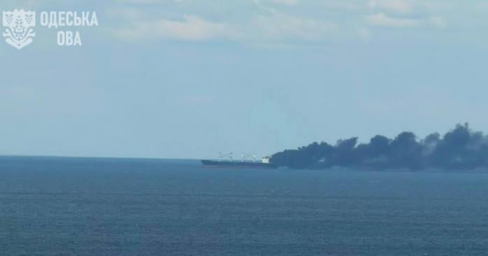 Окупанти атакували цивільне судно під прапором Ліберії в Чорному морі. Фото: 
