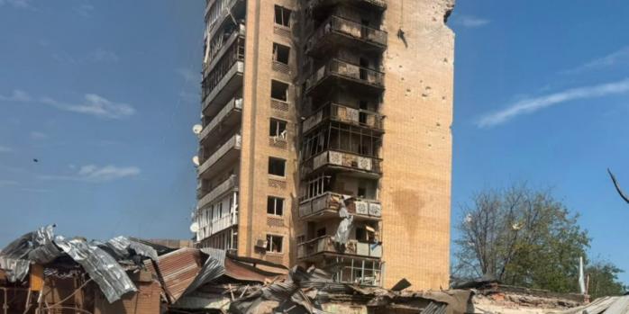 Последствия российского авиаудара по Краматорску, фото: Донецкая областная прокуратура