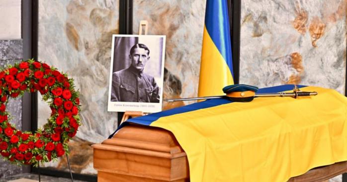 В Роттердаме провели эксгумацию останков первого председателя ОУН Евгения Коновальца. Фото: