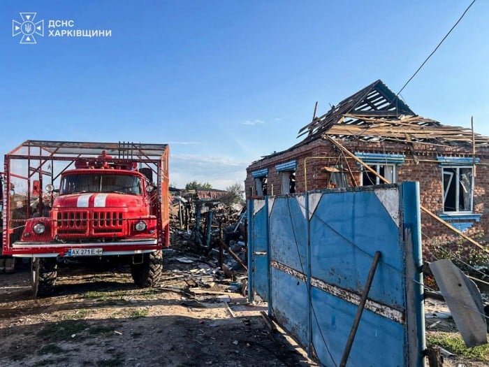 Наслідки російської атаки на Харківщині, фото: ДСНС