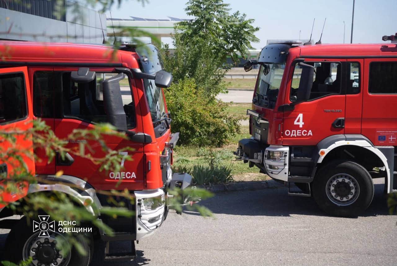 Наслідки російського удару на Одещині, фото: ДСНС