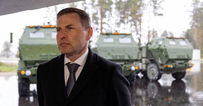 Министр обороны Эстонии Ханно Певкур подал в отставку из-за скандала с военной помощью Украине. Фото: