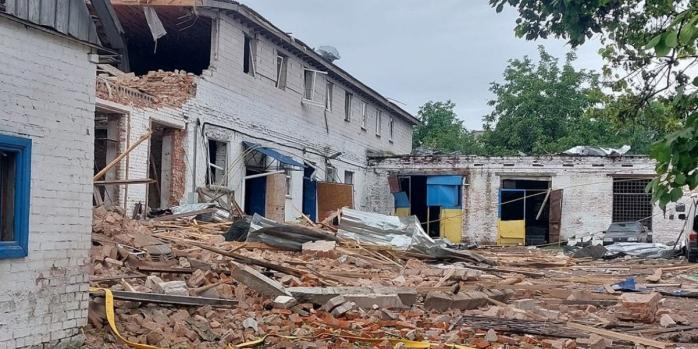 Последствия российских ударов в Прилуках, фото: Нацполиция