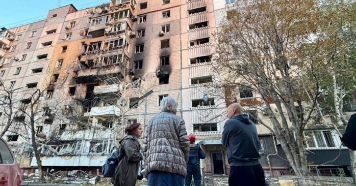 Росіяни пошкодили низку об’єктів у Запоріжжі, фото: Запорізька ОВА