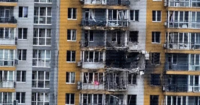 Російський дрон атакував житловий будинок в Одесі. Фото: