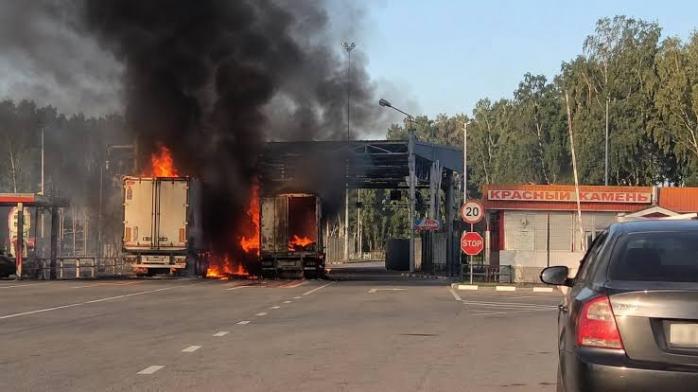 Дрони вдарили по пункту пропуску на кордоні Росії й Білорусі. Фото: