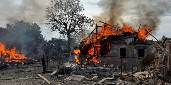 Наслідки російського обстрілу Слов&rsquo;янська 1 жовтня, фото: ДСНС