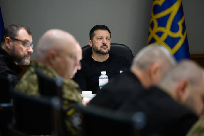 Защиту от «Шахедов» и удары по РФ обсудили на Ставке главнокомандующего. Фото: